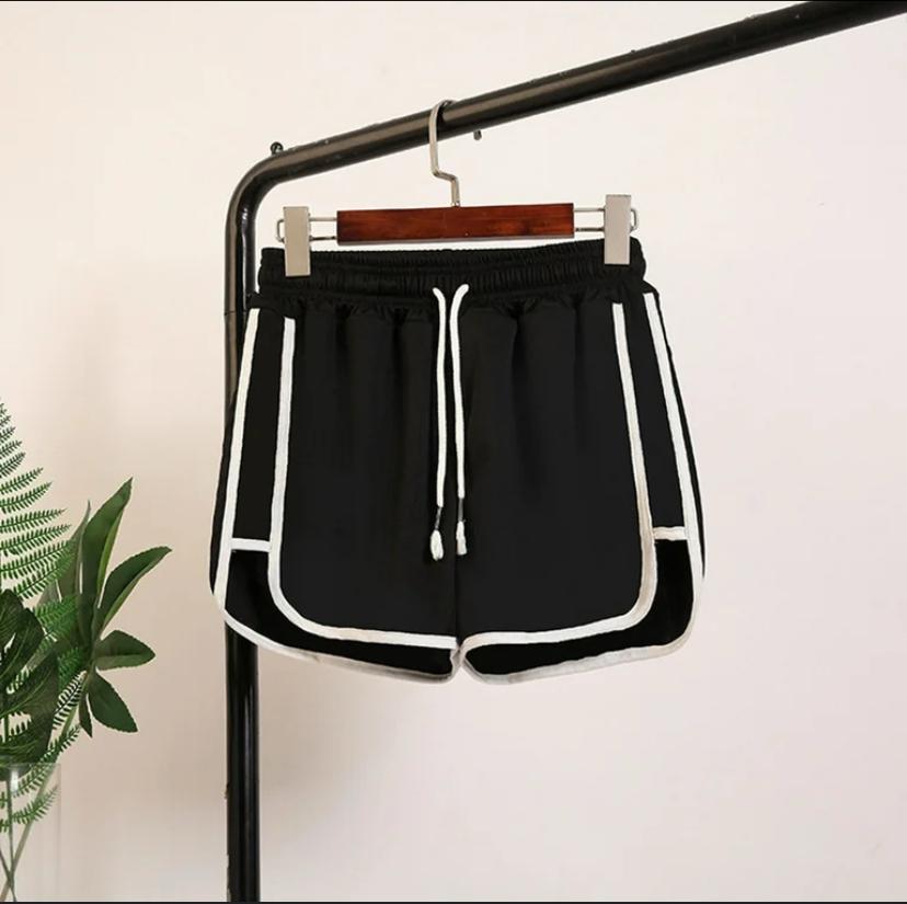 BUM SHORTS 
