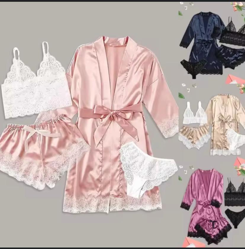 NIGHTWEAR WITH COAT