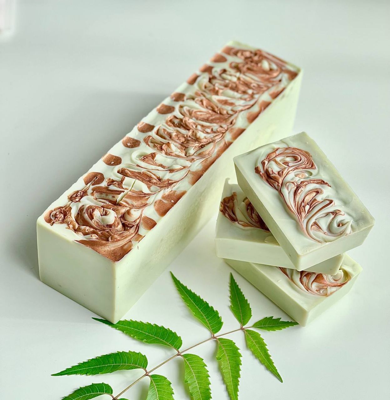 eeish-body soap