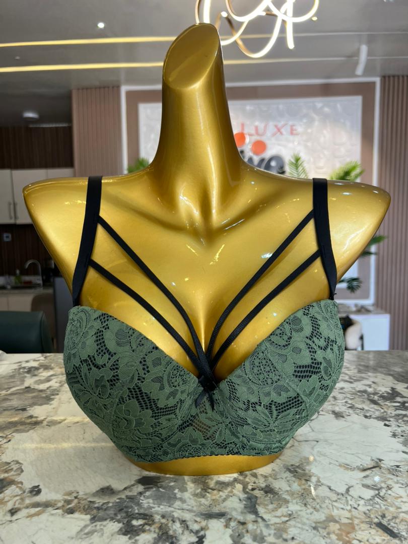 His W bra
