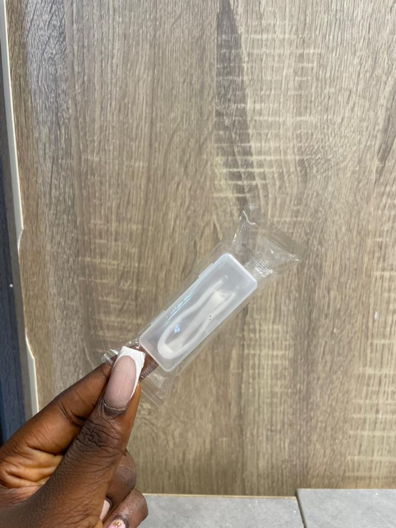 Contact lens applicator