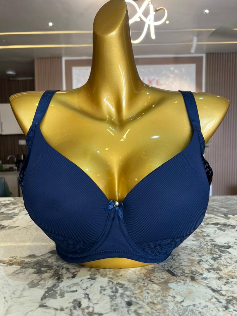 Binny Bra (SO18)