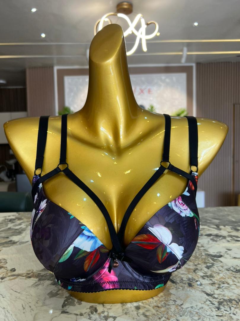 His W bra 3D